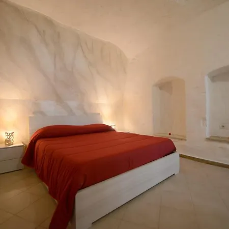 La Grotta Di Mika